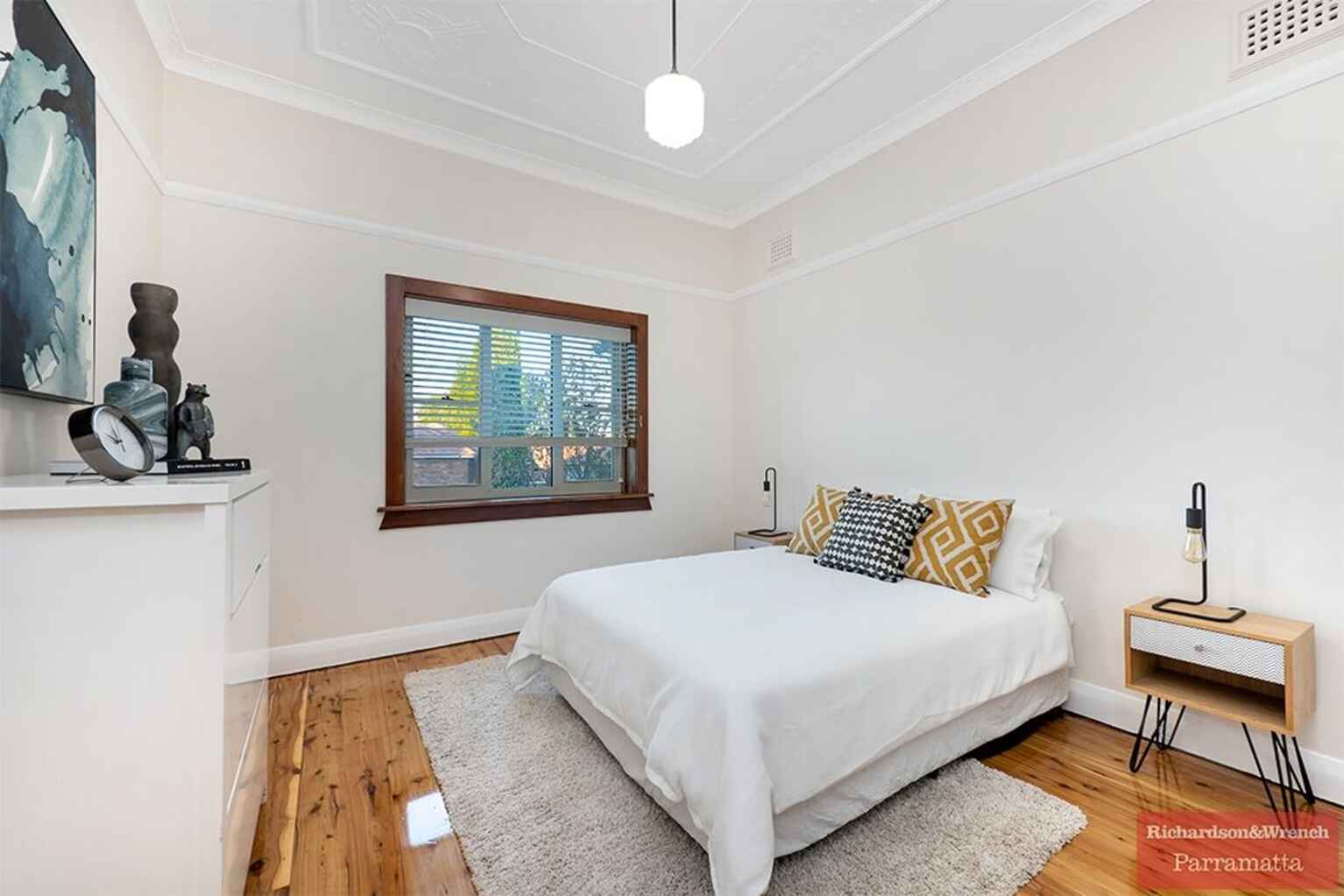8 / 2 Croydon Avenue Croydon