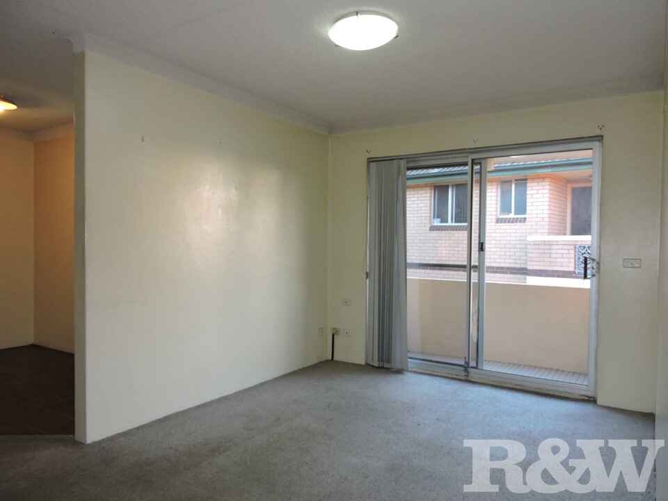 5/17 William Street North Parramatta