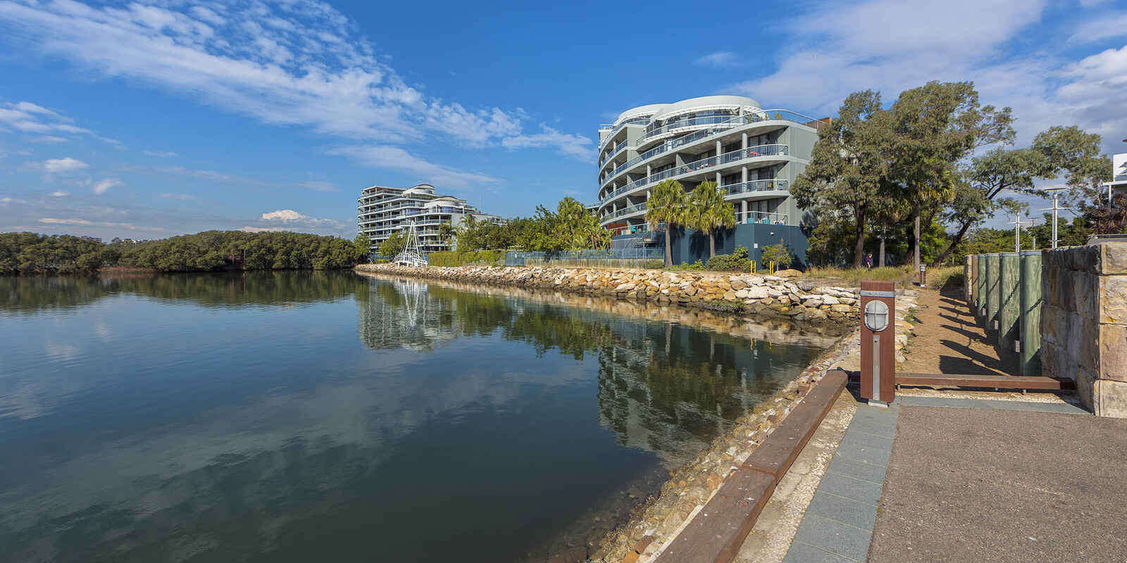 3/27 Bennelong Parkway Wentworth Point