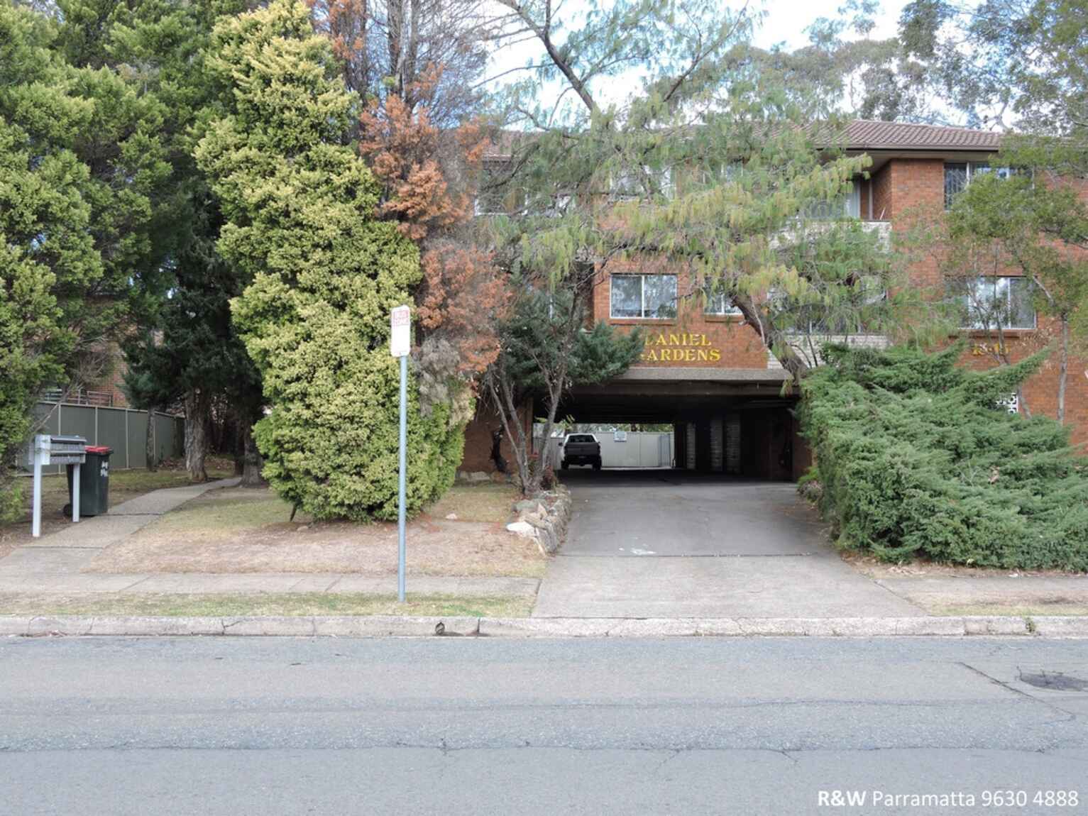 10/13 Boundary Street Parramatta