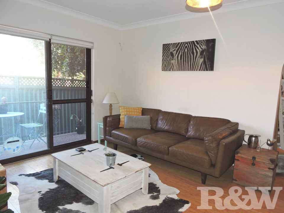 2/75 Weston Street Harris Park