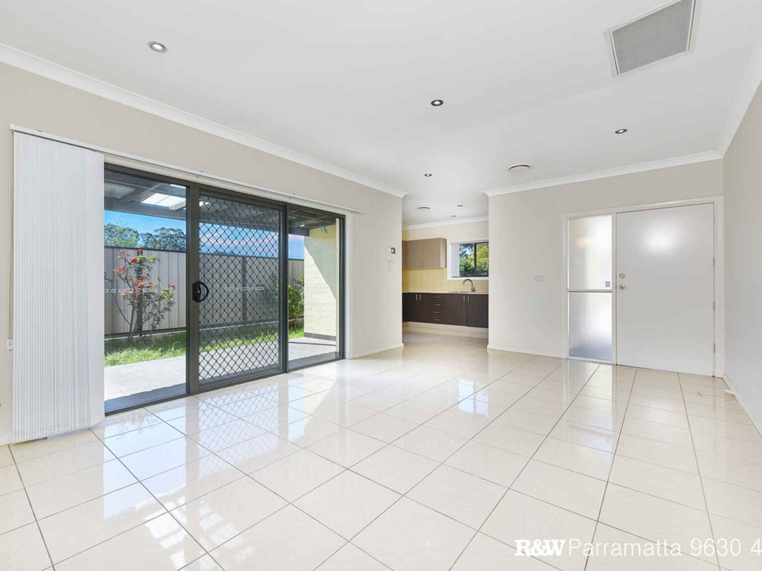 13/44 Girraween Road Girraween