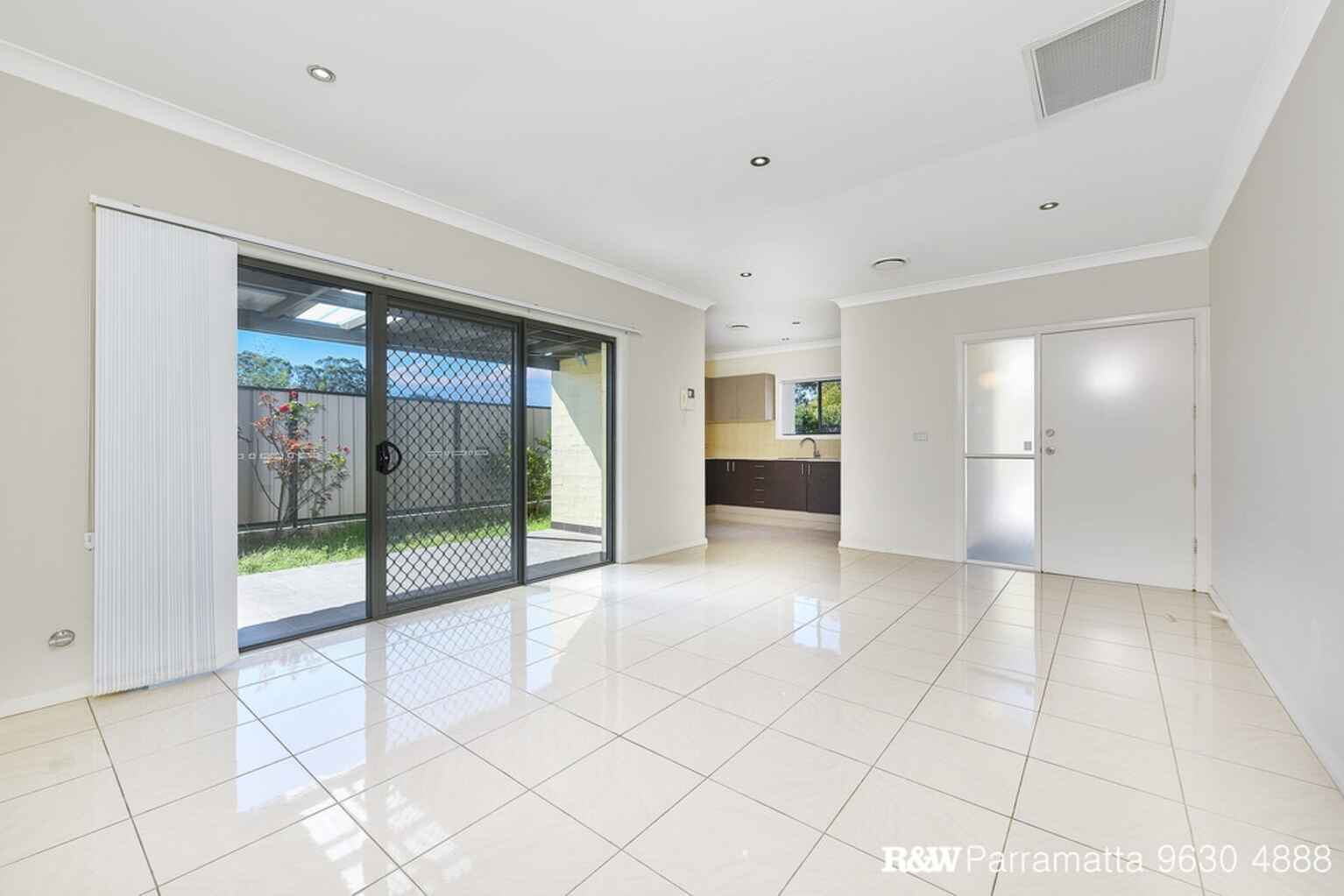 13/44 Girraween Road Girraween
