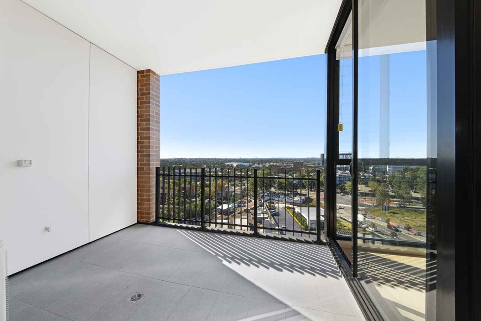 A1.804/158 Hawkesbury Road Westmead