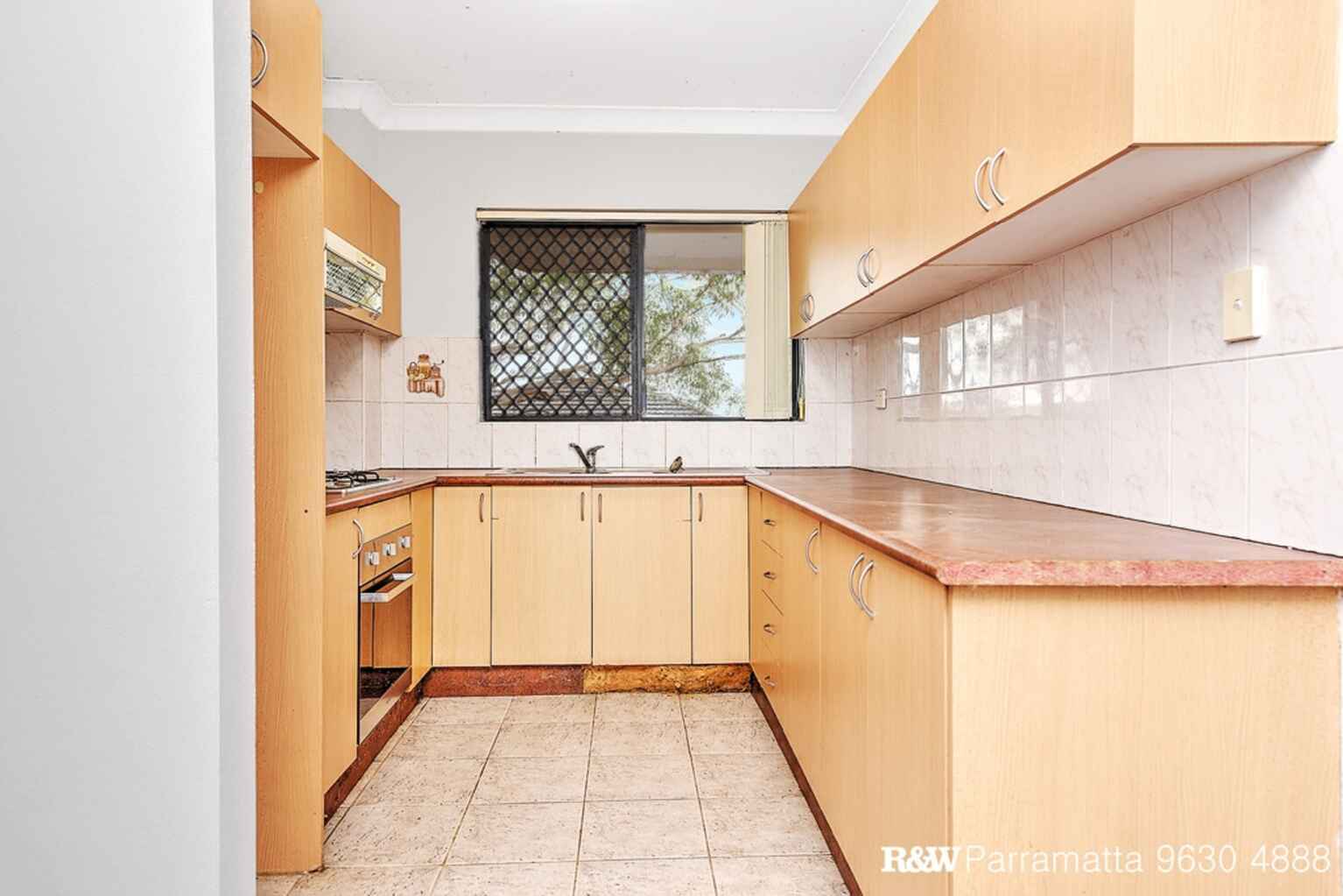 15/49 Calliope Street Guildford