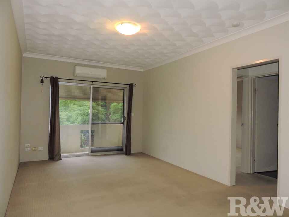 1/10-12 Fleet Street North Parramatta