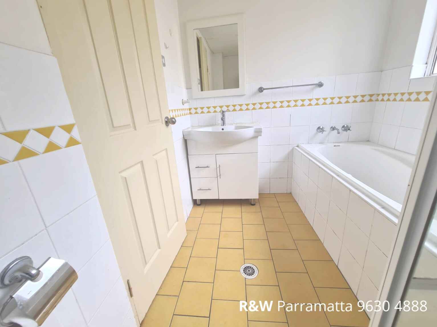 1/5-7 Tottenham Street Granville 1/5-7 Tottenham Street Granville