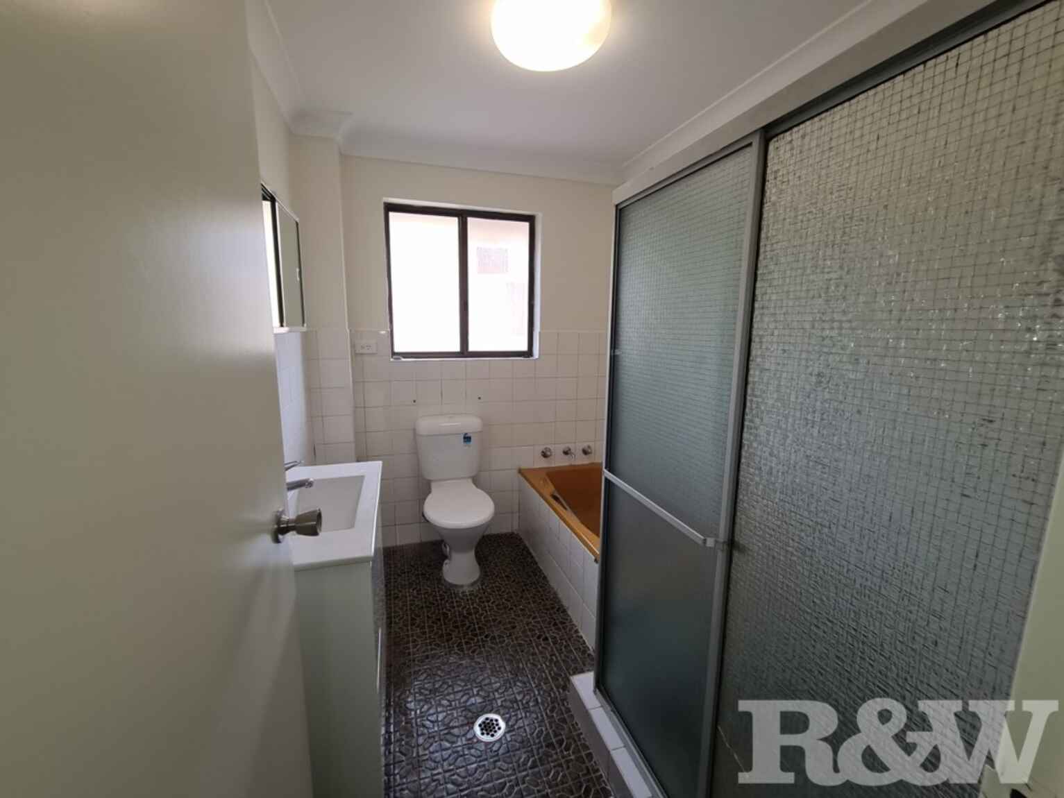 8/43 Victoria Road Parramatta