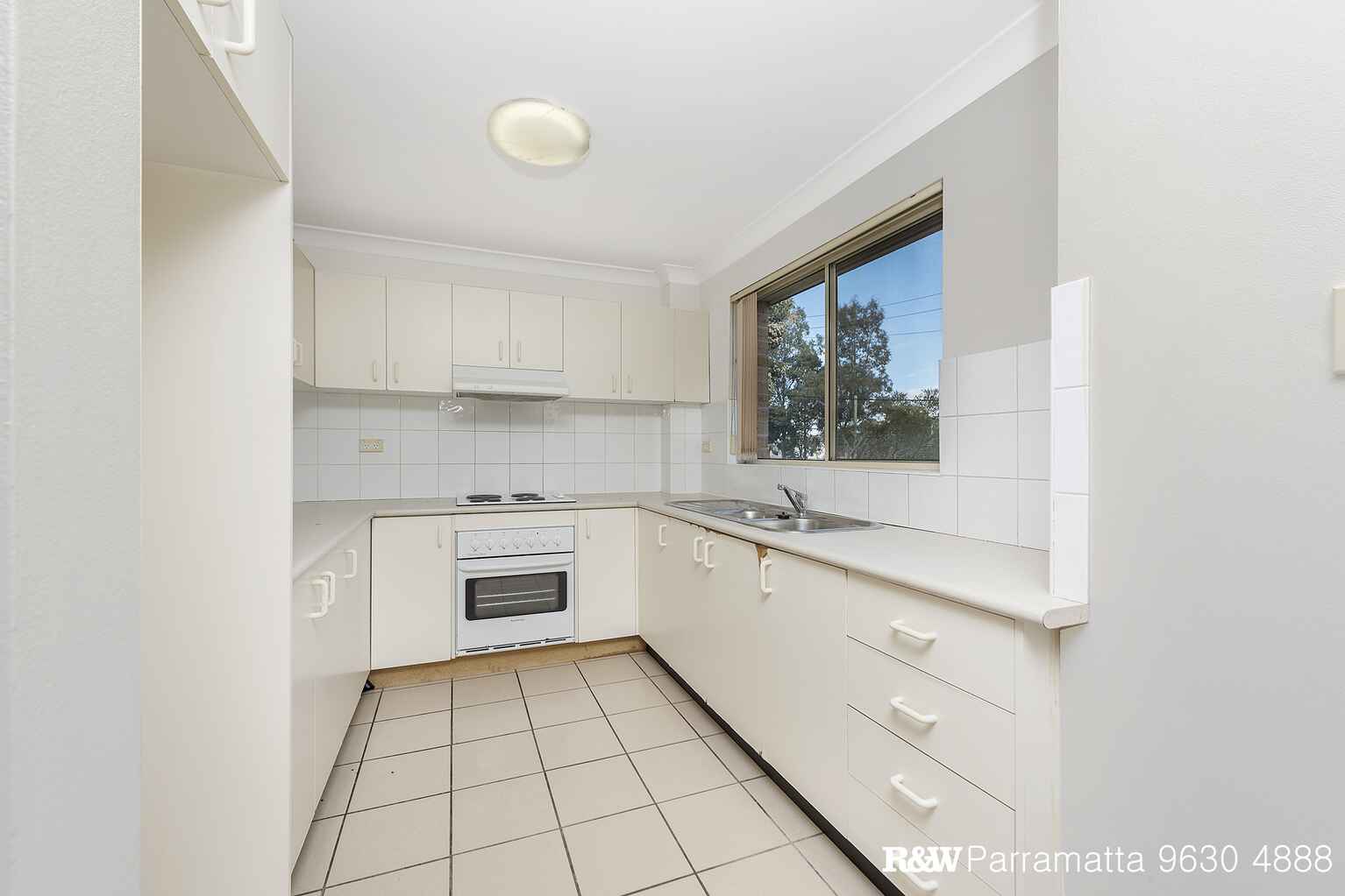 8/66-68 Pitt Street Parramatta