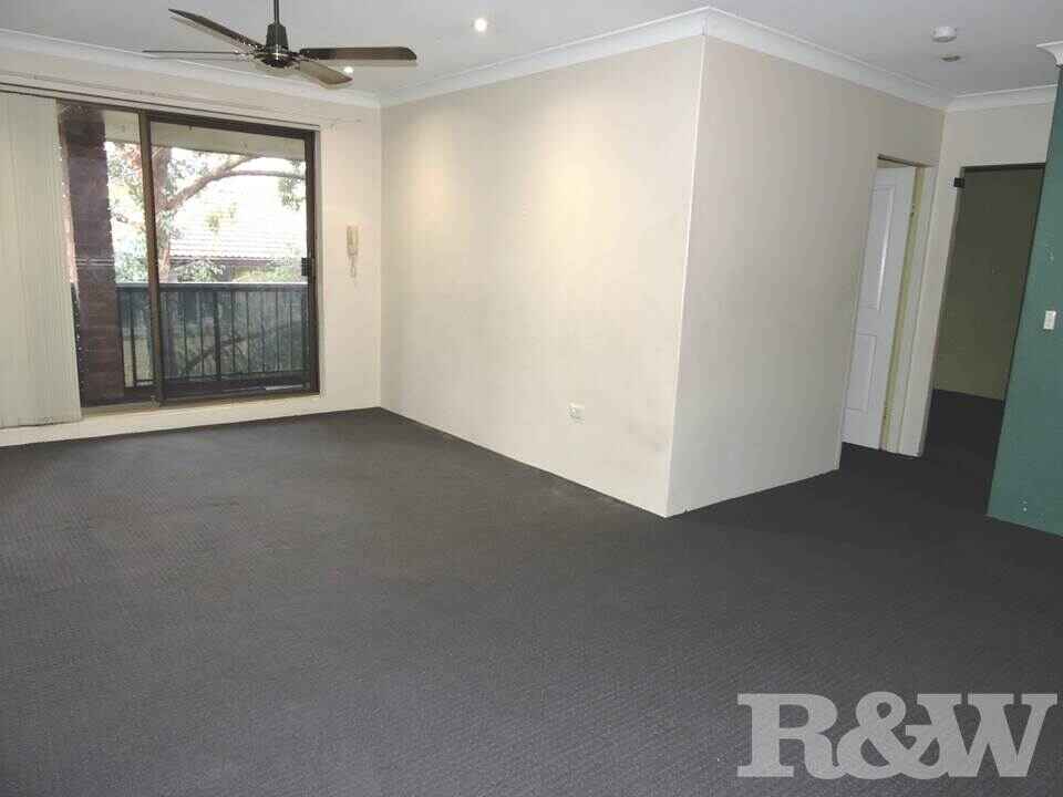 15/8-12 Sorrell Street Parramatta