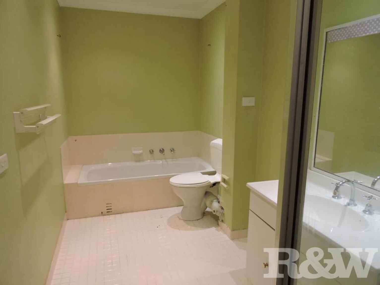 15/8-12 Sorrell Street Parramatta