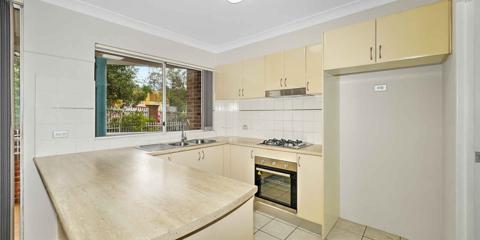 5/5-7 Tottenham Street Granville 5/5-7 Tottenham Street Granville