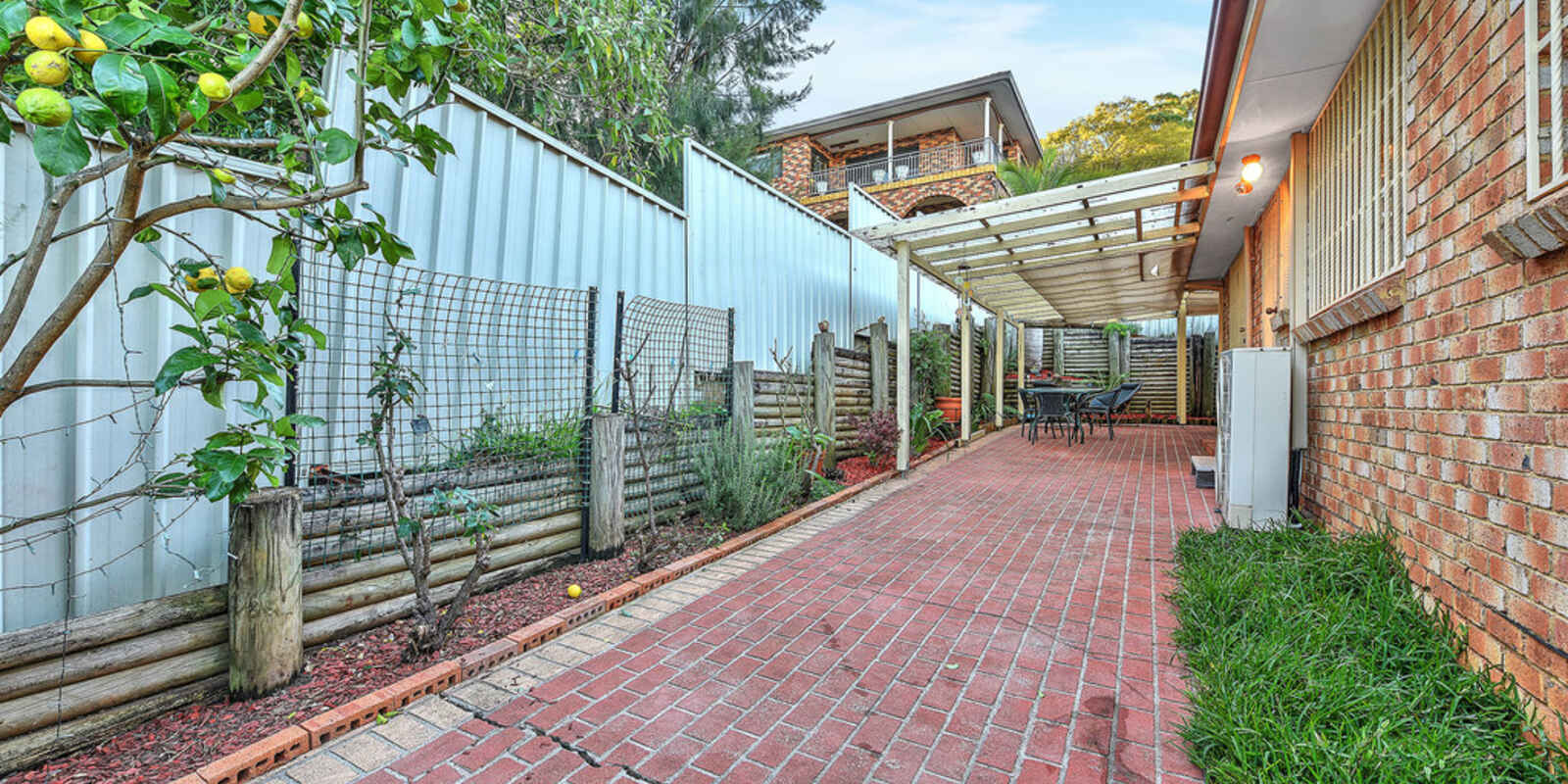 2/11A Page Street Wentworthville