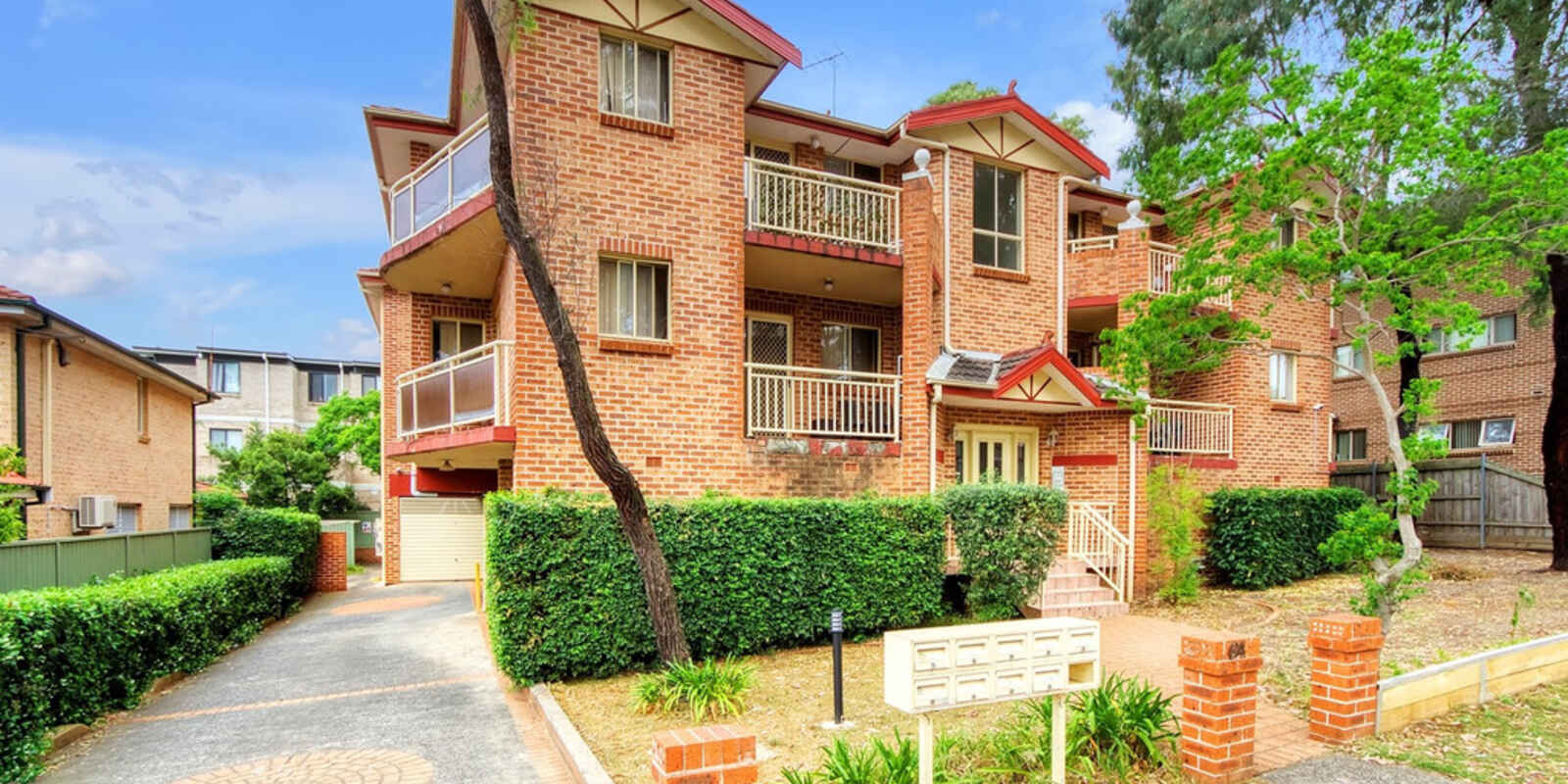 7/64 Clyde Street Guildford
