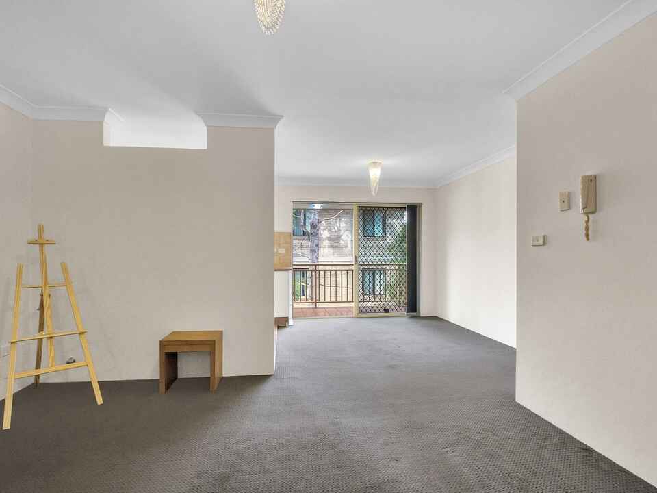 7/64 Clyde Street Guildford