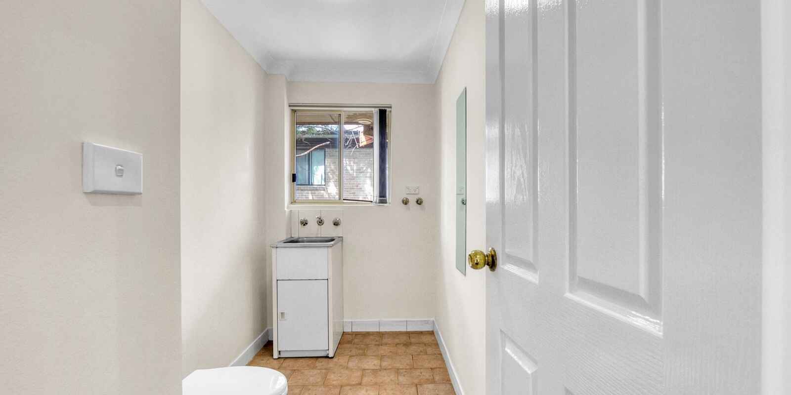 7/64 Clyde Street Guildford