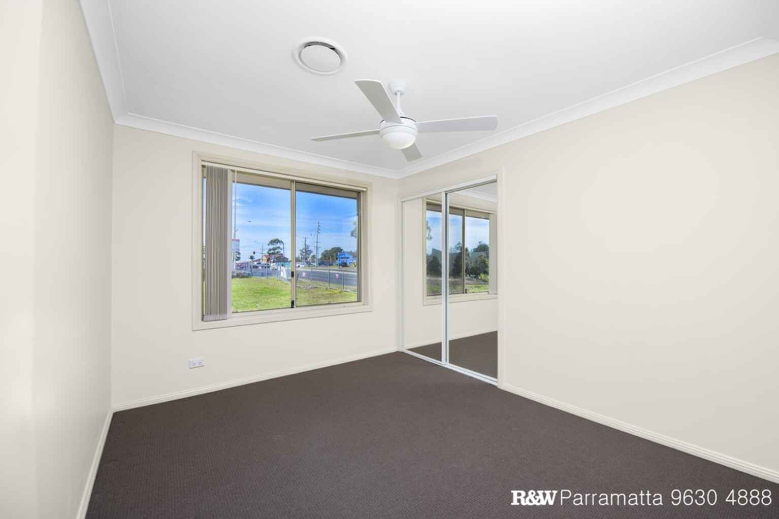 2/7 Rhonda Street Pendle Hill