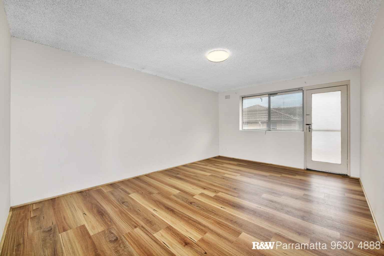 11/19-21 The Trongate Granville