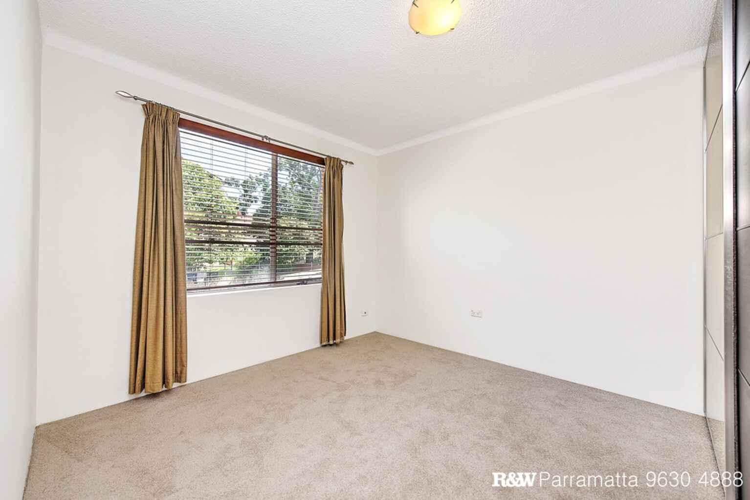 7/52 Weston Street Harris Park