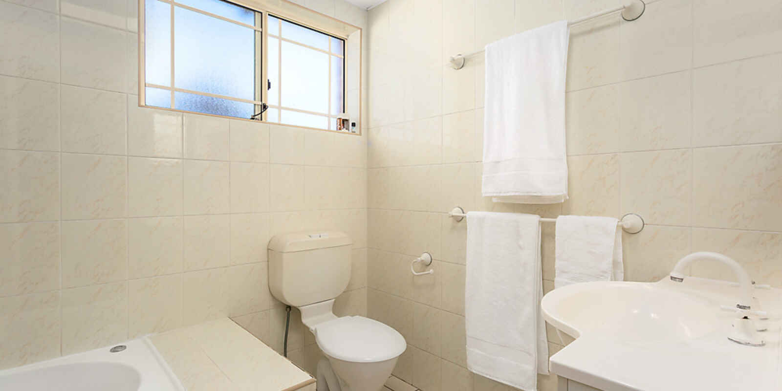 2/32 Galloway Street North Parramatta