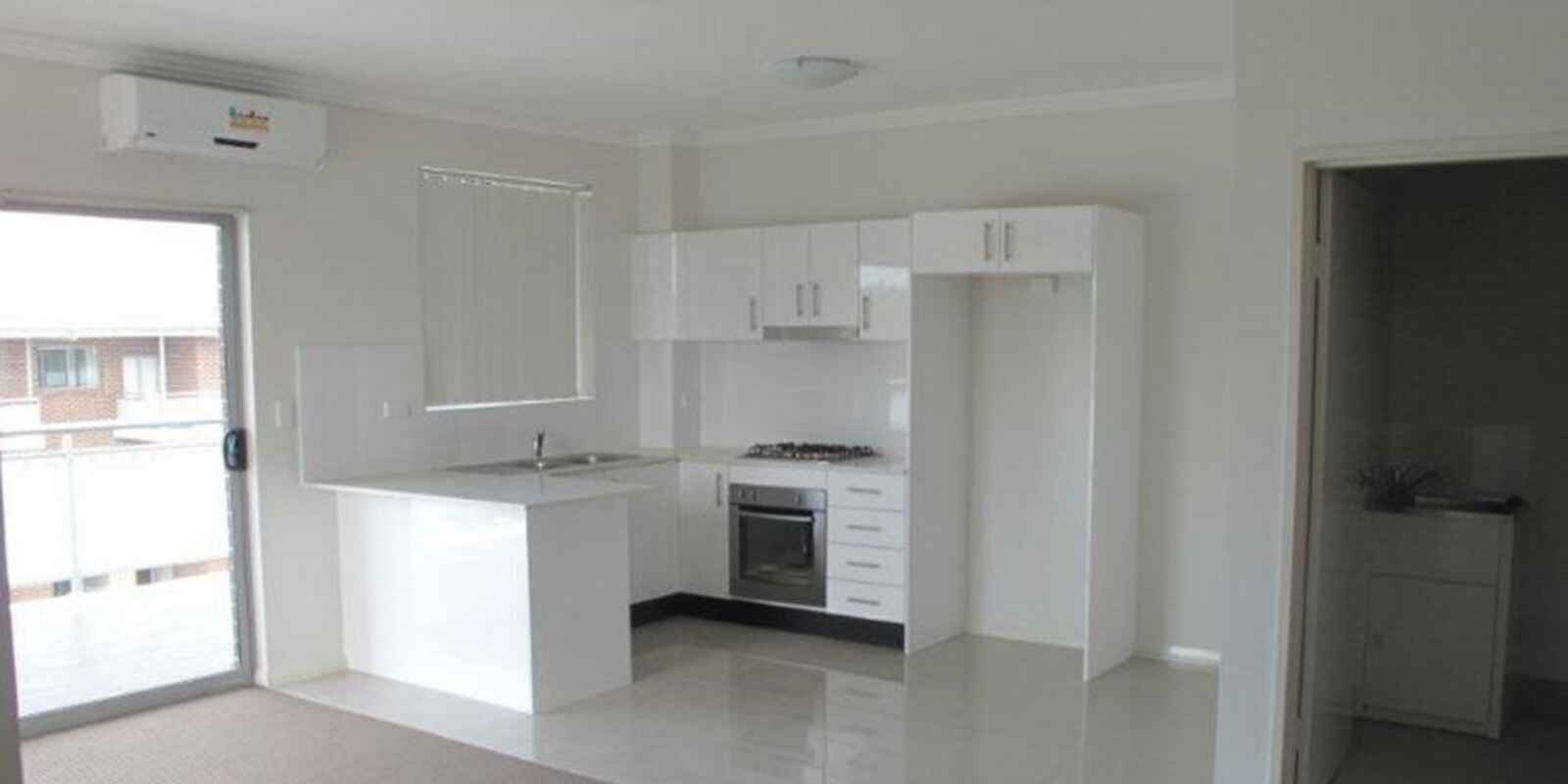 28/8-18 Briens Road Northmead