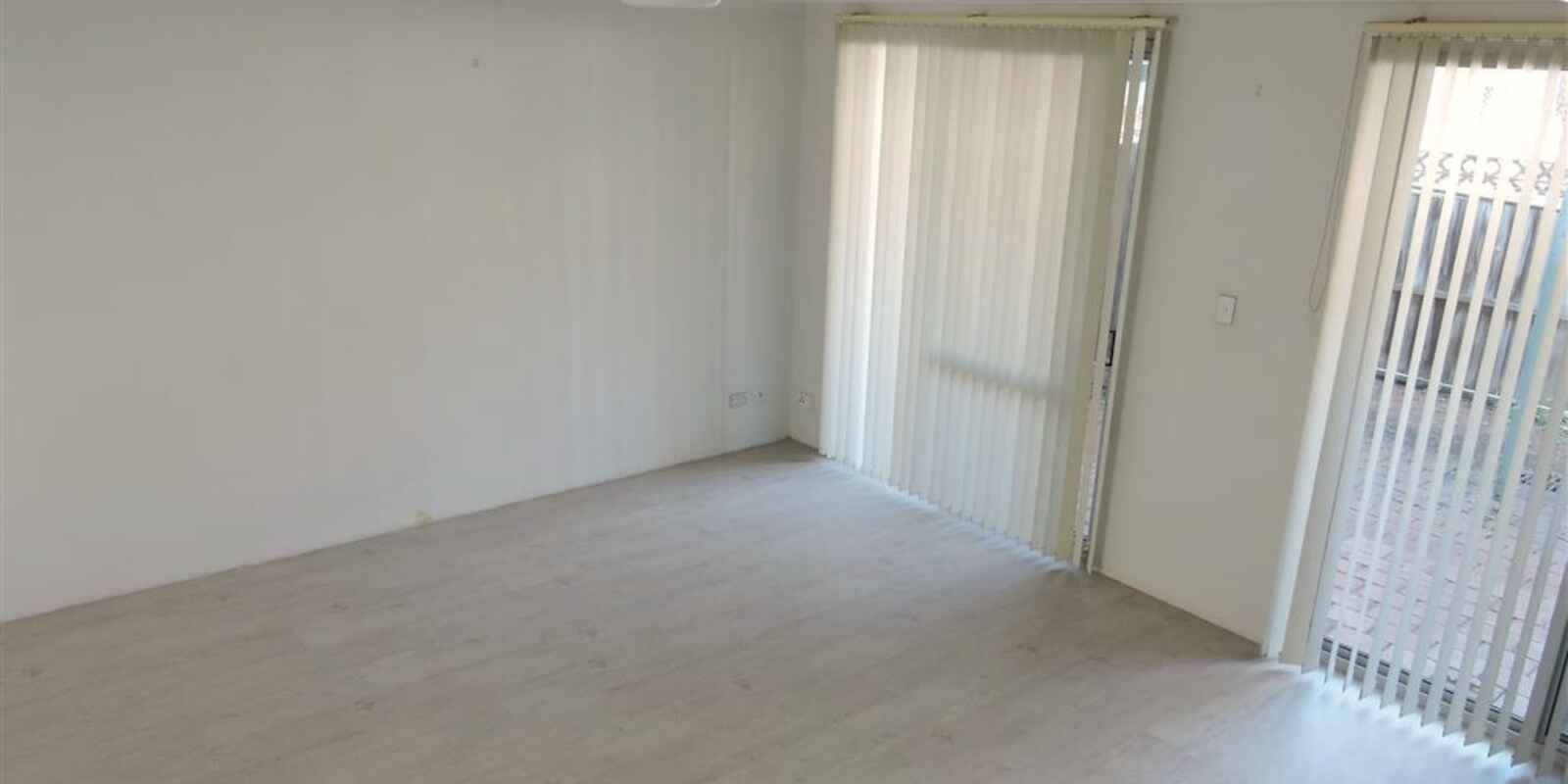 116/129B Park Road Dundas 116/129B Park Road Dundas