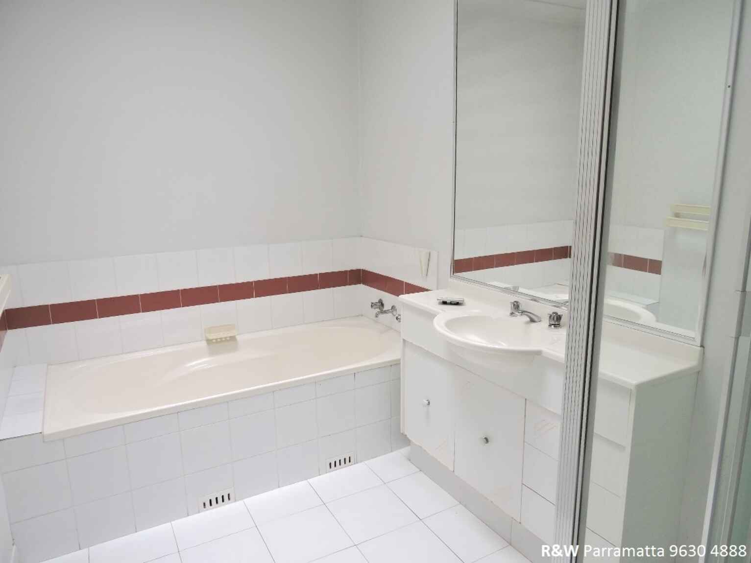 116/129B Park Road Dundas 116/129B Park Road Dundas