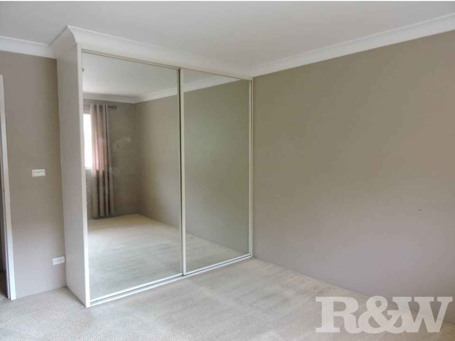 16/19 King Street Parramatta