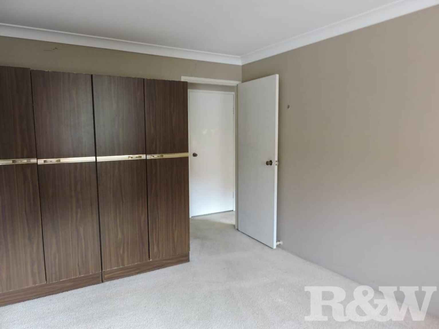 16/19 King Street Parramatta