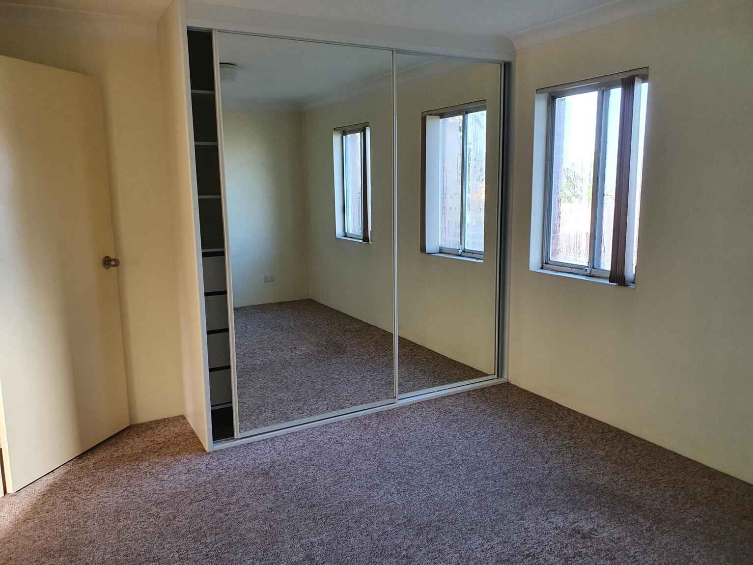 8/27-29 Windsor Rd Merrylands