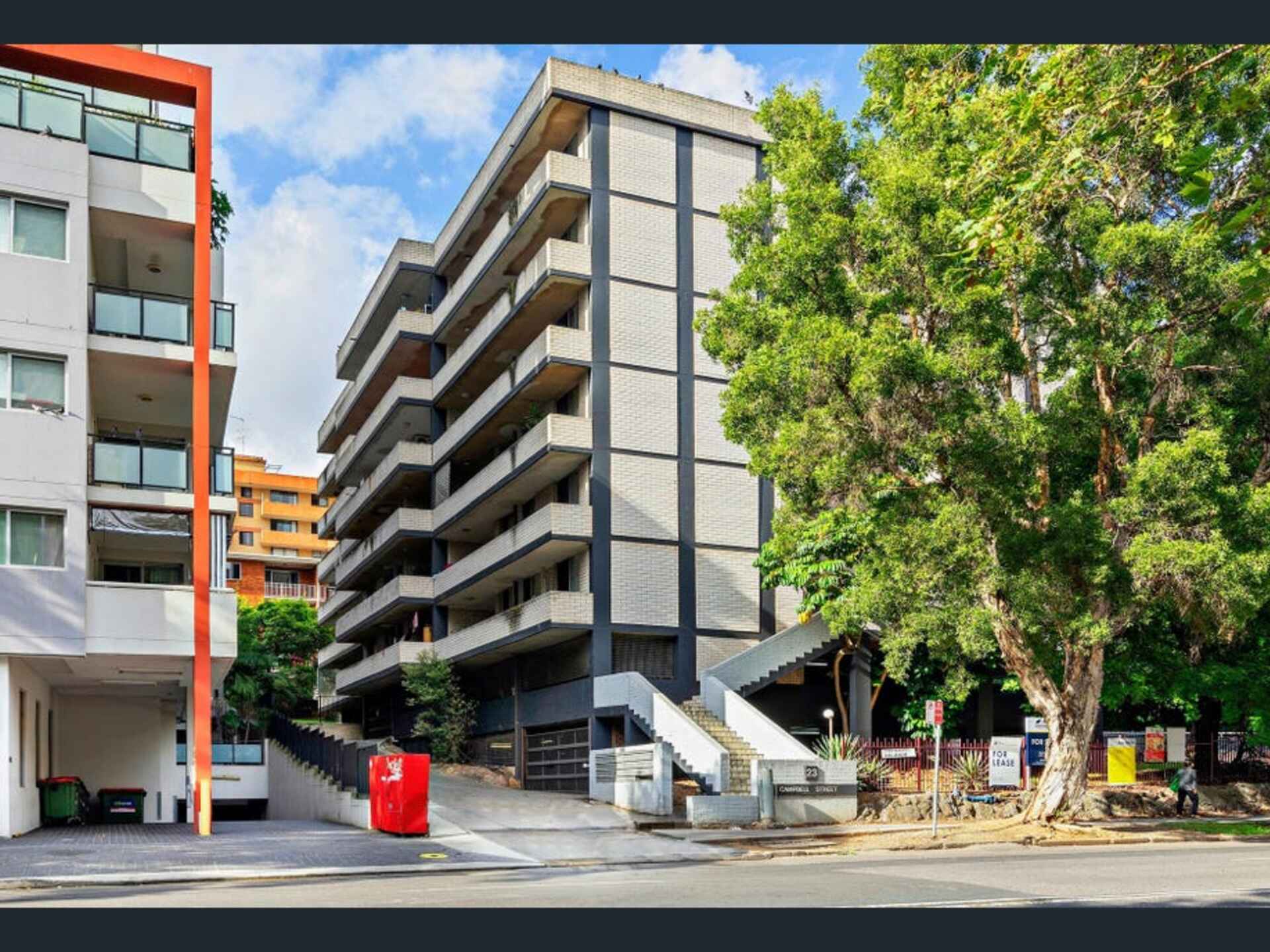 13/23 Campbell Street Parramatta