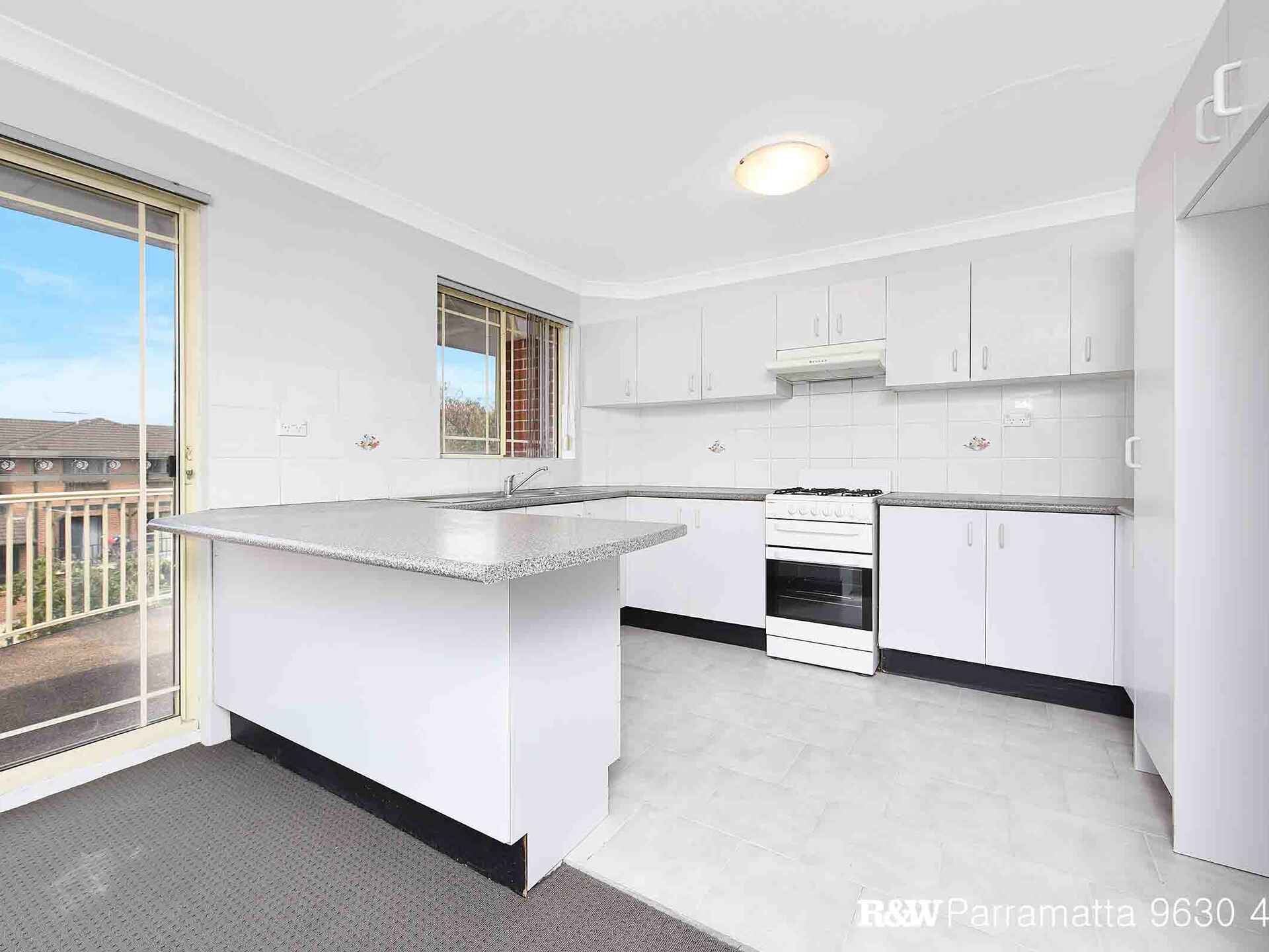 5/6 Early Street Parramatta