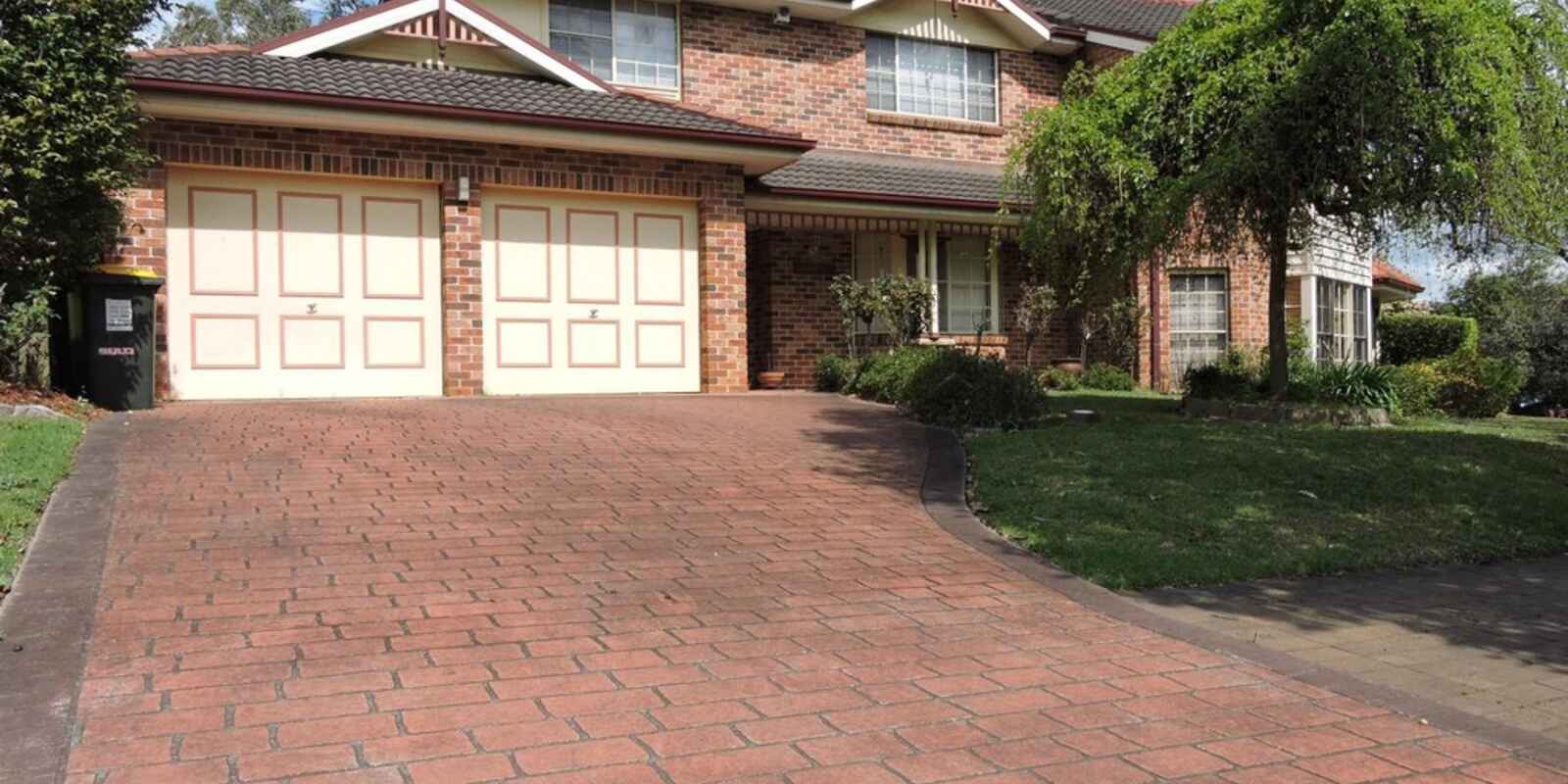 1 Whiteman Avenue Bella Vista