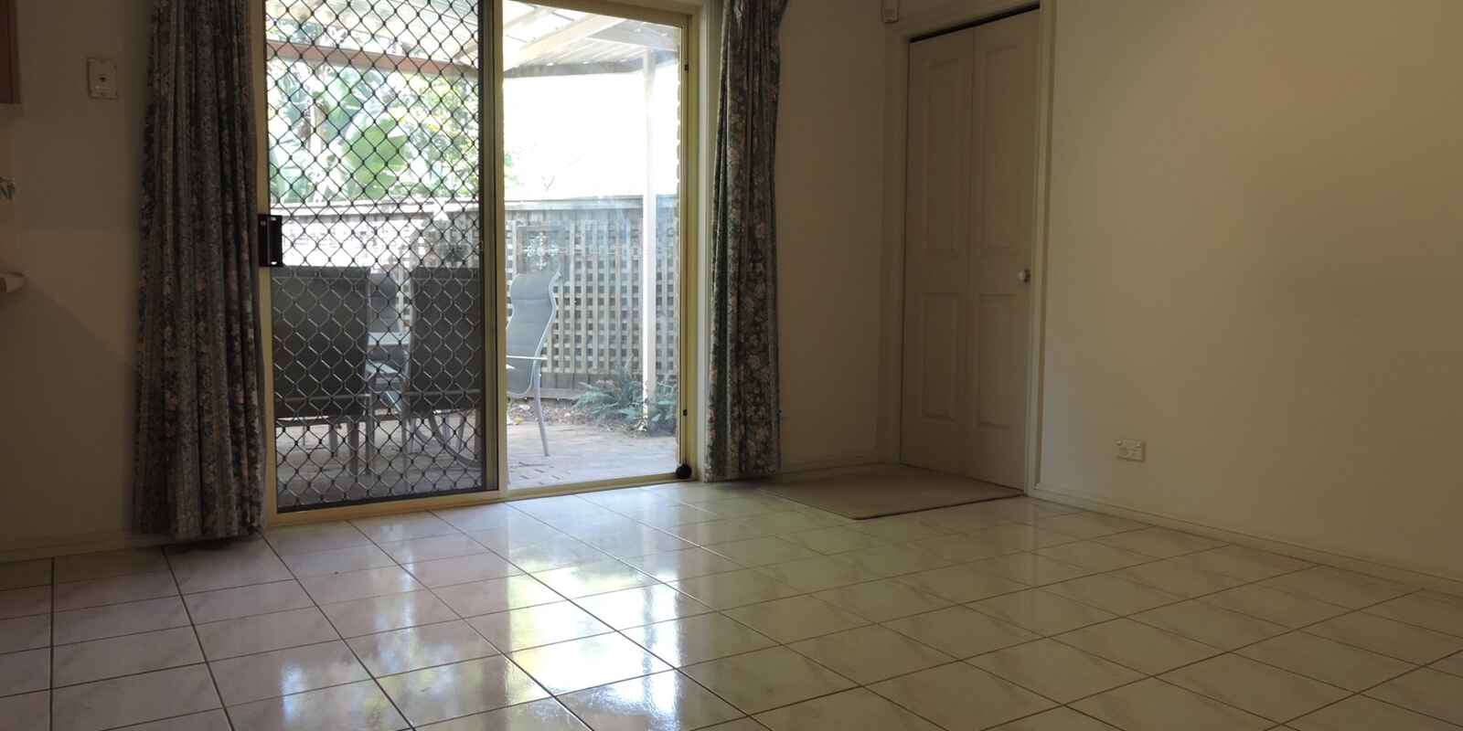 1 Whiteman Avenue Bella Vista