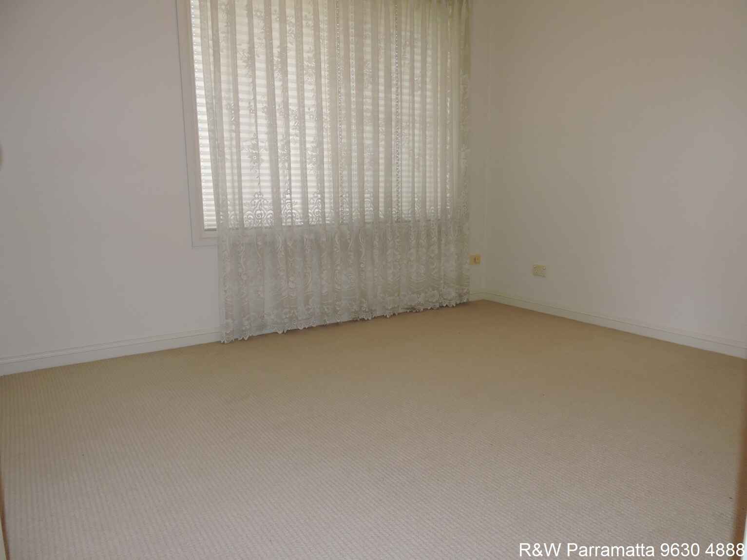 1 Whiteman Avenue Bella Vista