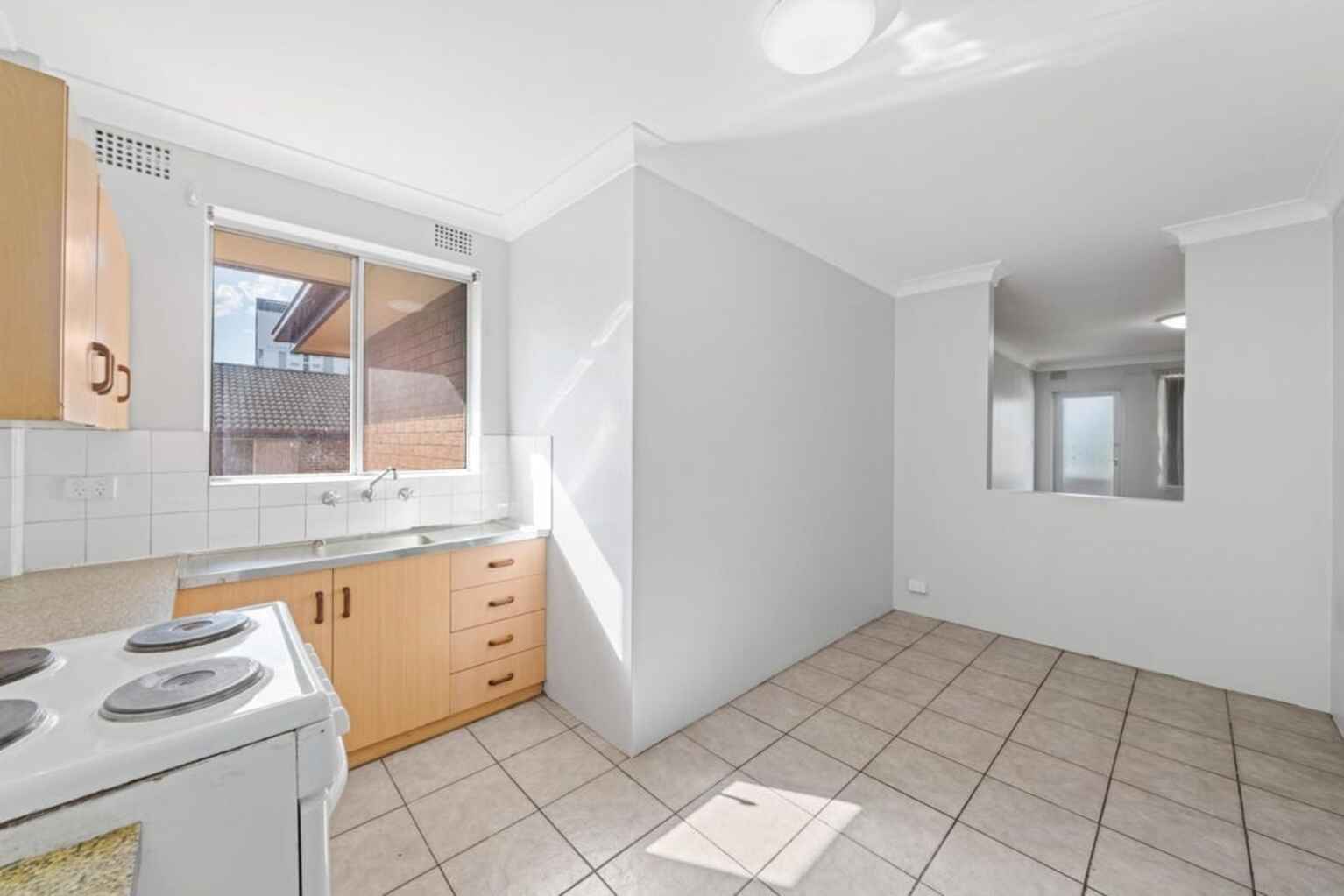 9/15 Station Street West Harris Park