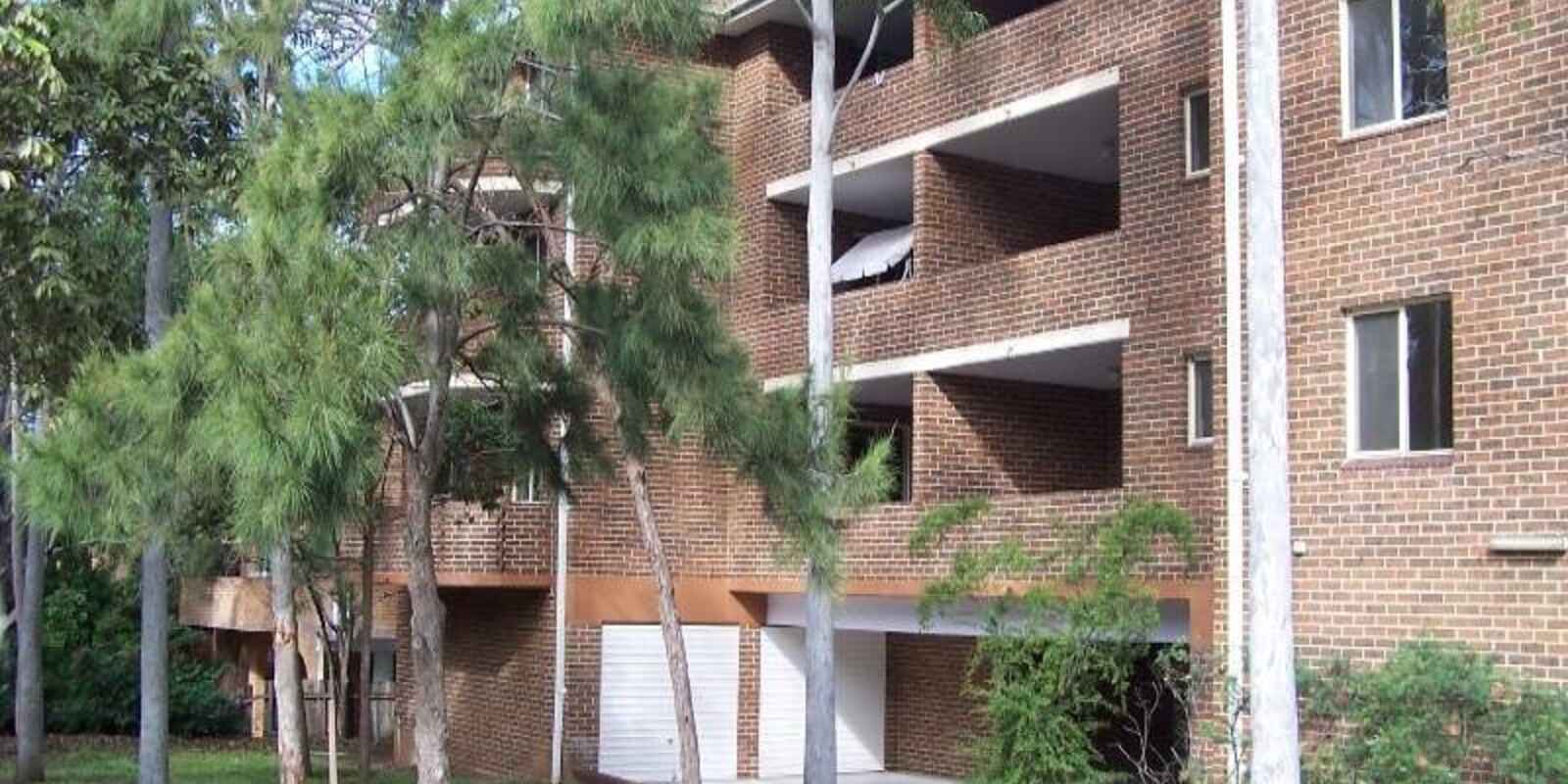 4/8-10 Queens Road Westmead
