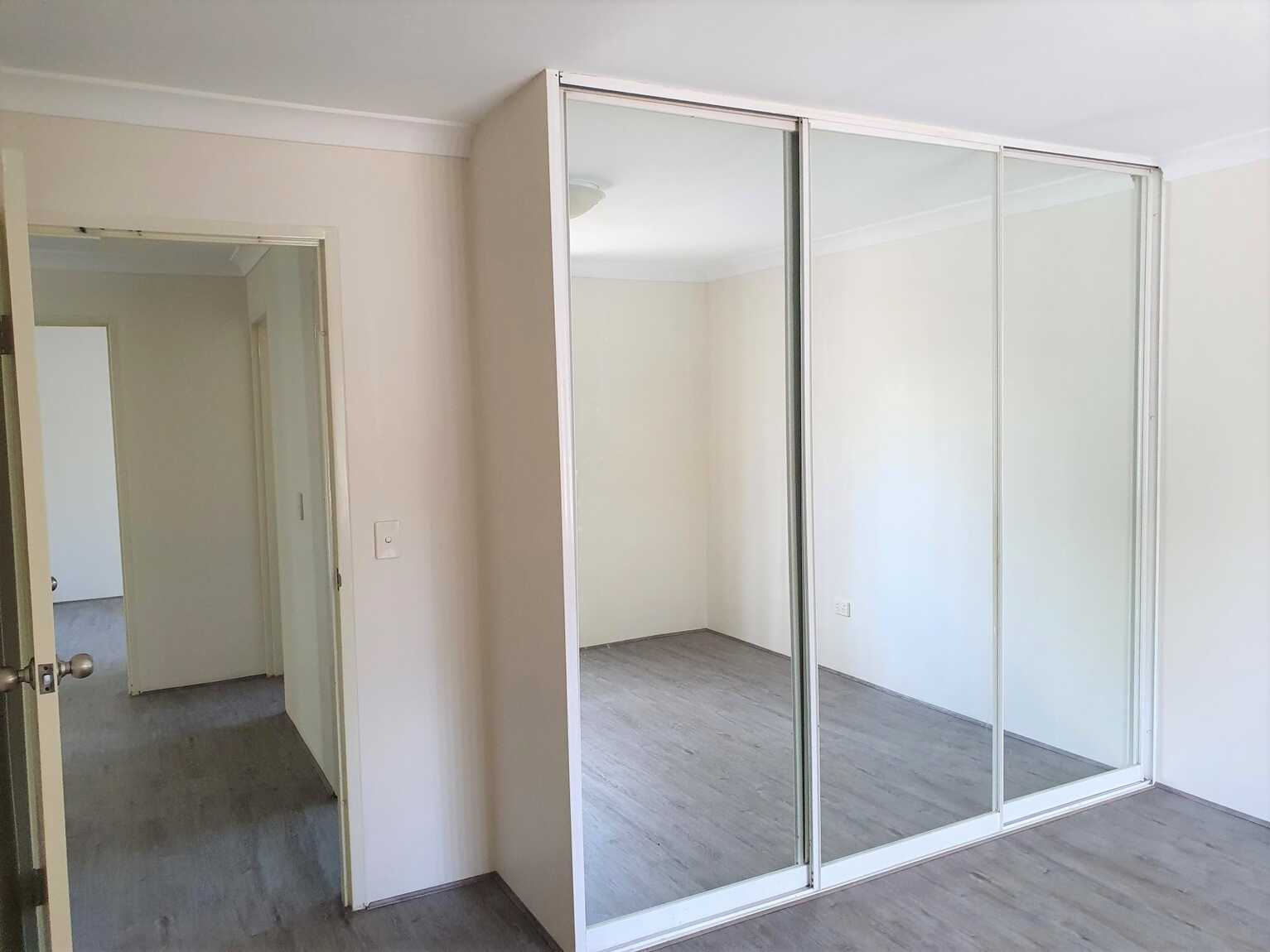 4/8-10 Queens Road Westmead