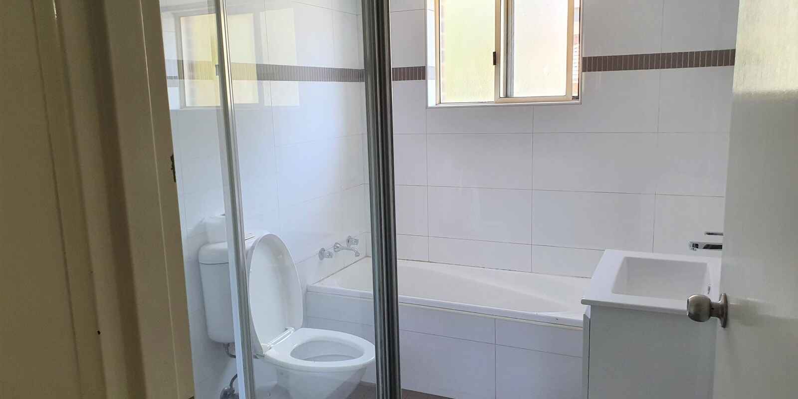 4/8-10 Queens Road Westmead