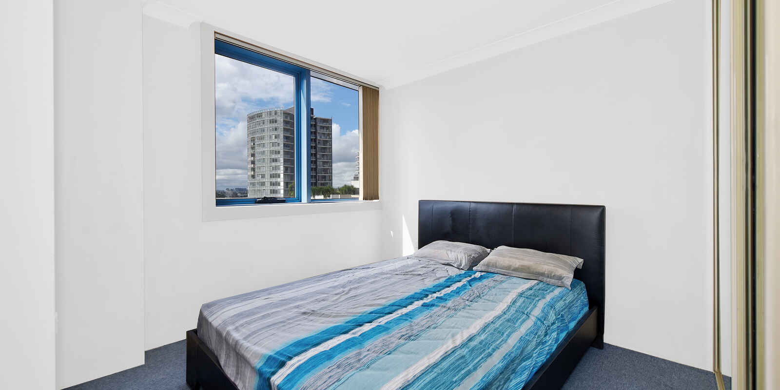 27/14 Hassall Street Parramatta