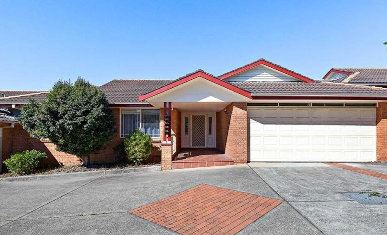 4/28 Pearce Street Baulkham Hills