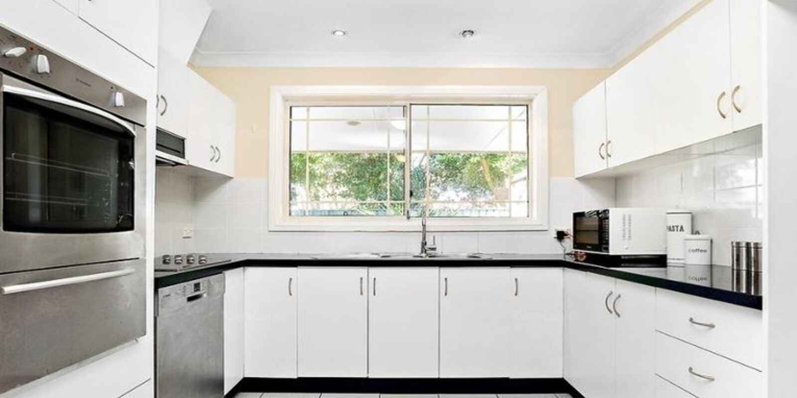 4/28 Pearce Street Baulkham Hills