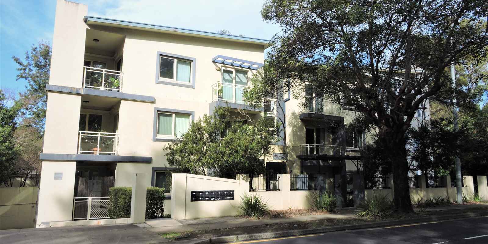 2/16 Pennant Hills Road North Parramatta