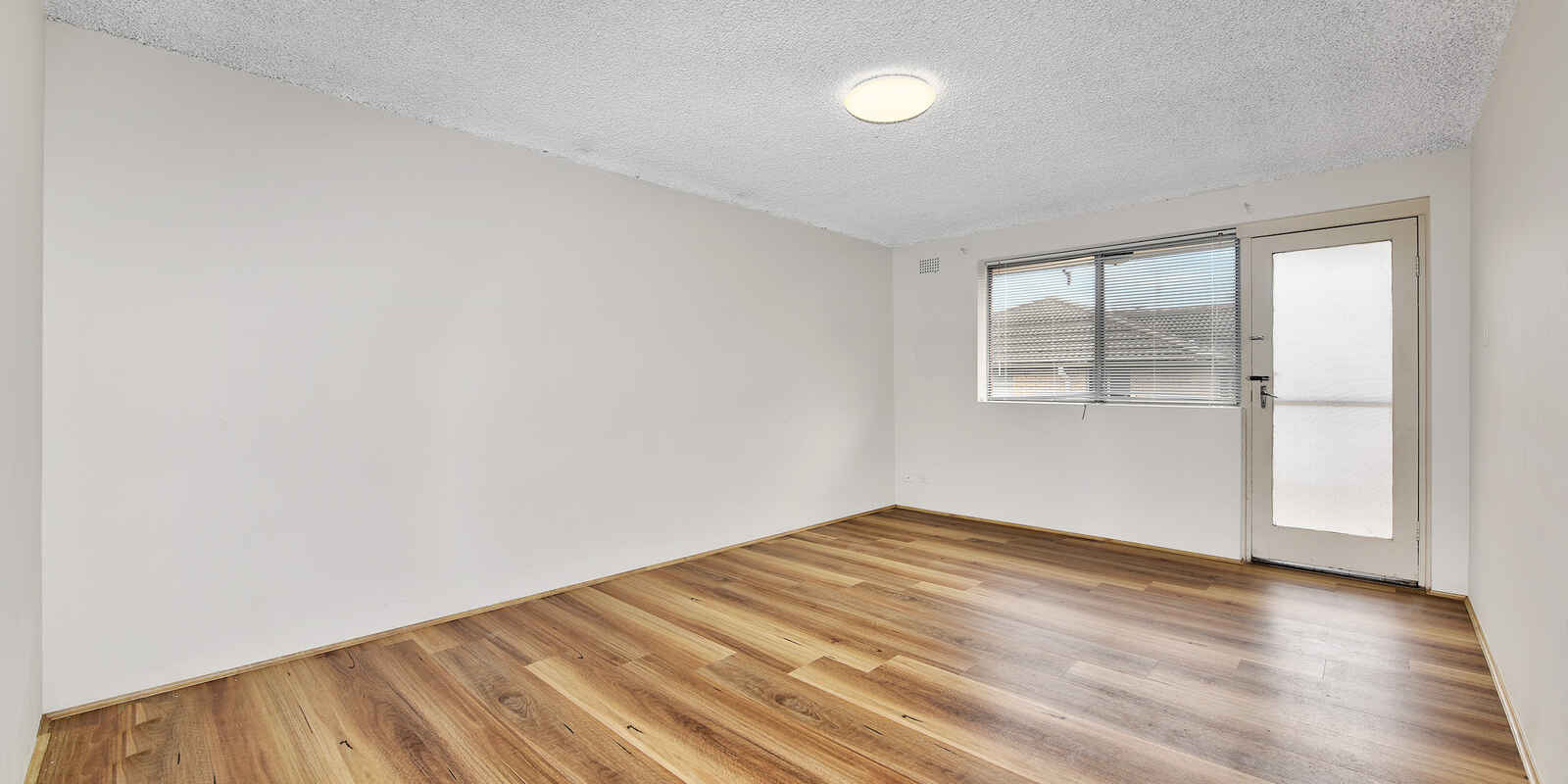 11/19-21 The Trongate Granville 11/19-21 The Trongate Granville