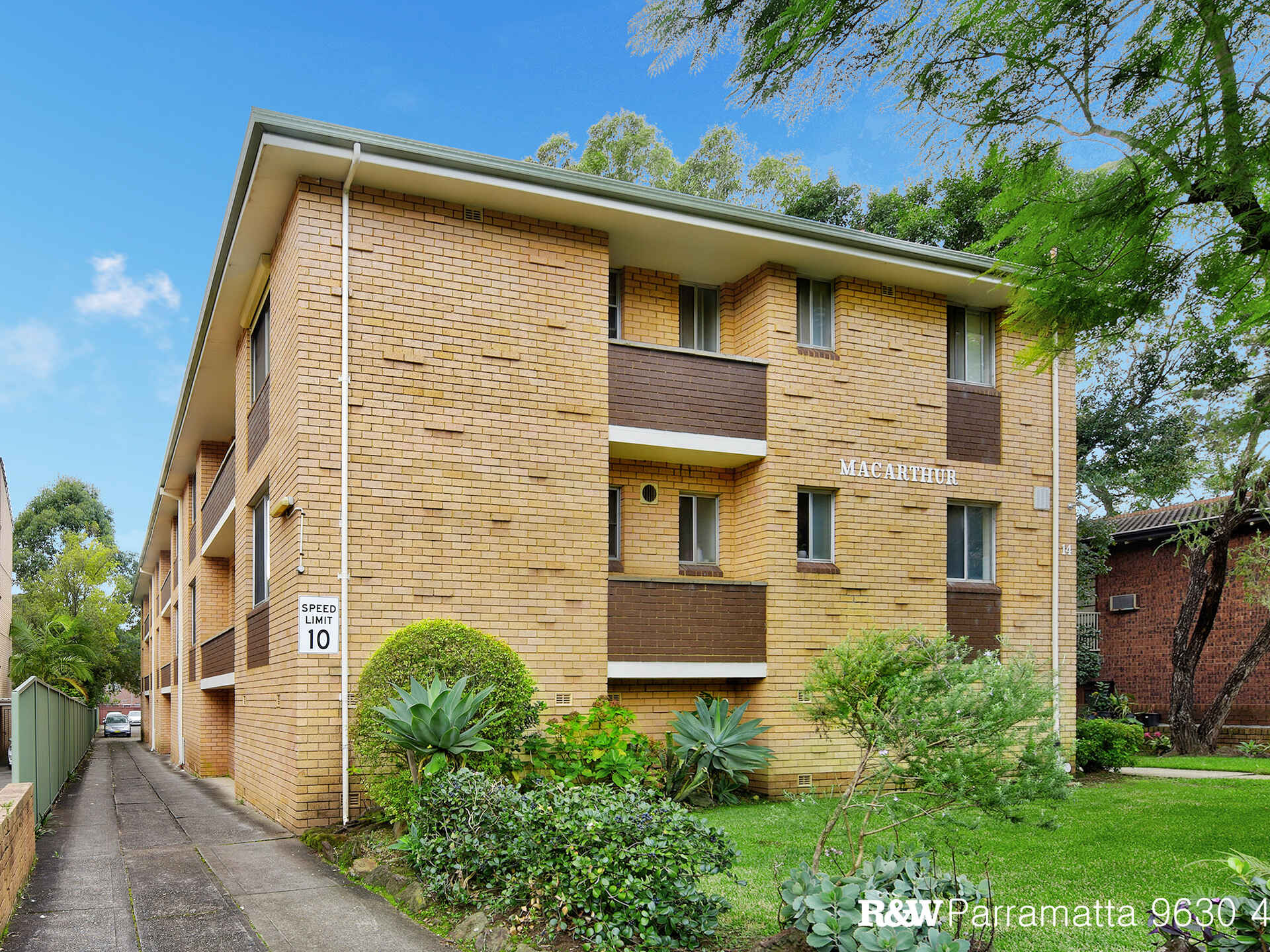 11/14 Thomas Street Parramatta