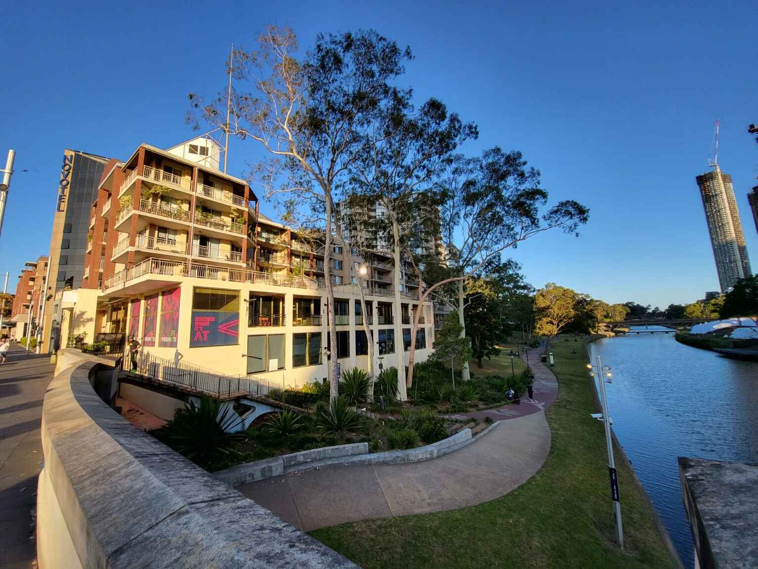 20/346 Church Street Parramatta