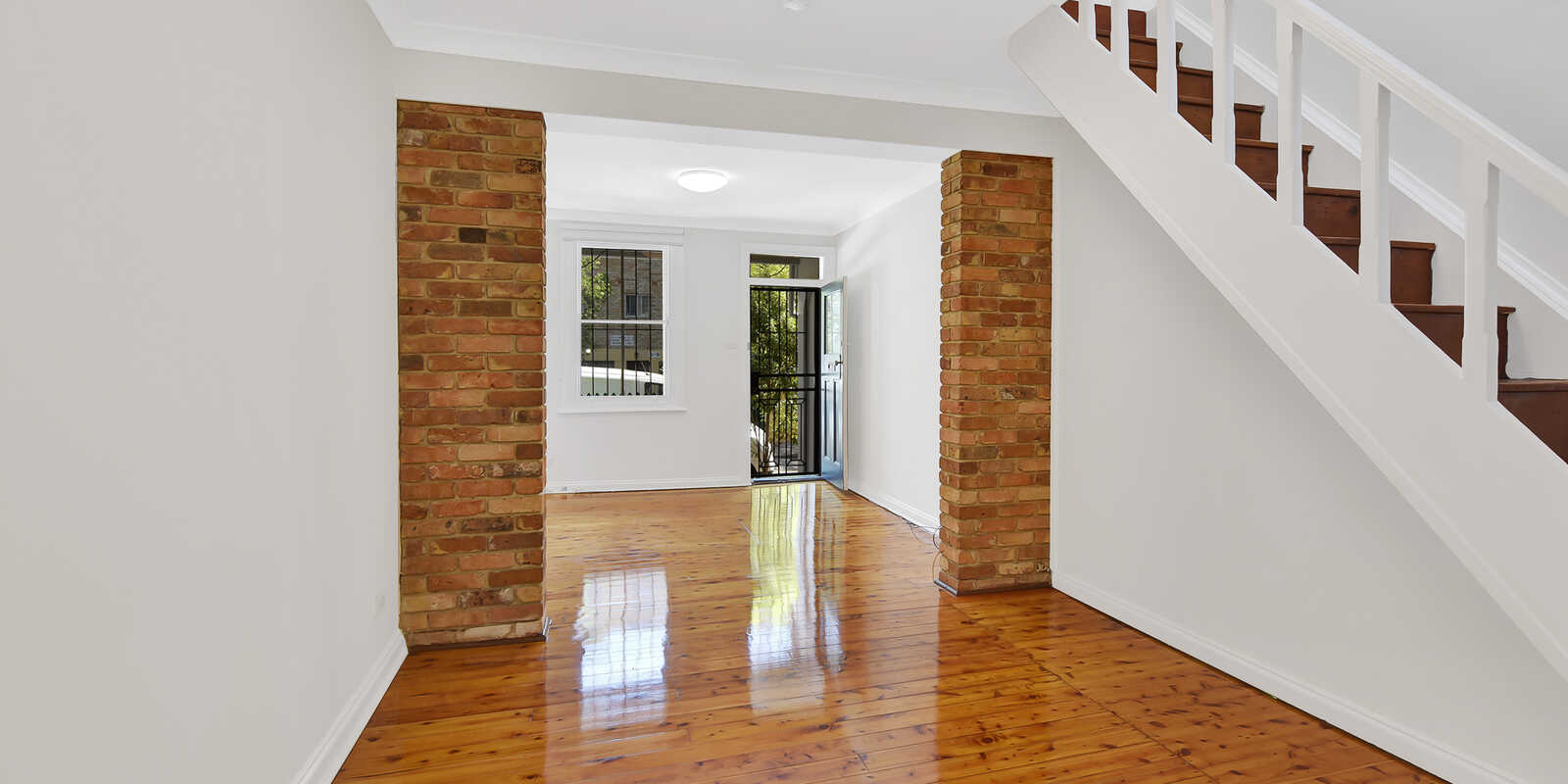 16 Munni Street Newtown