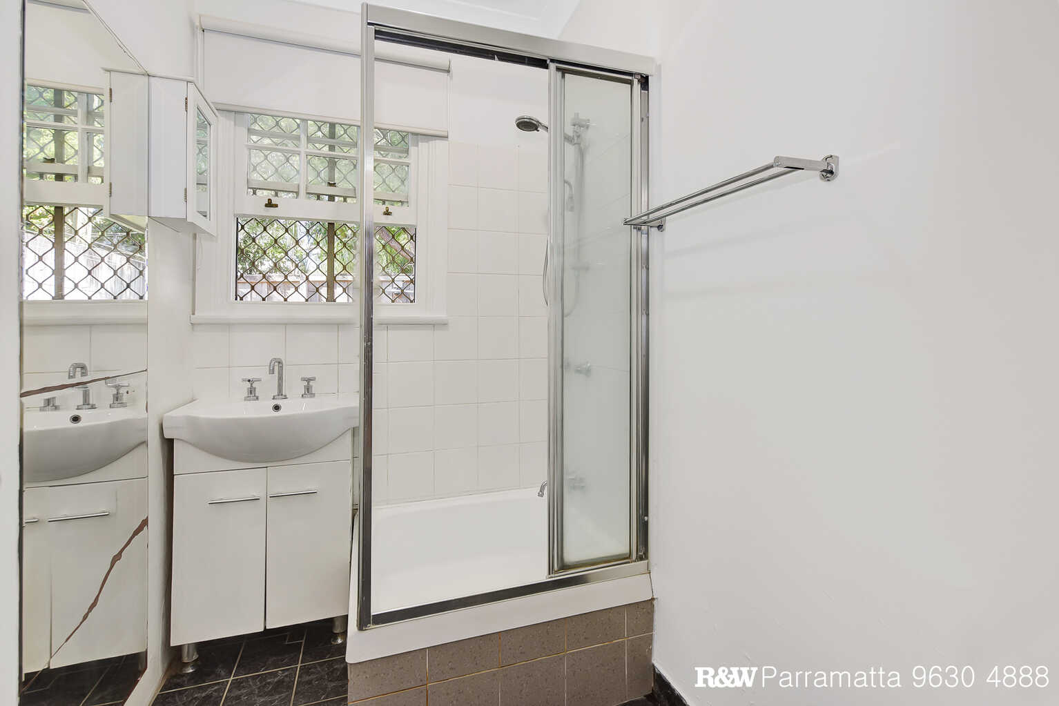 16 Munni Street Newtown