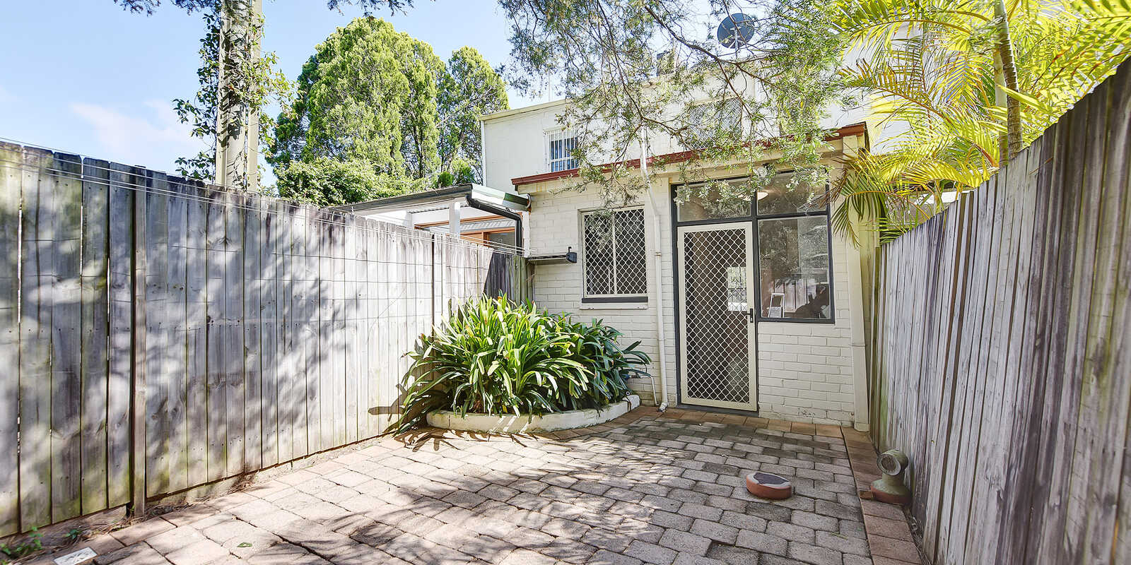 16 Munni Street Newtown