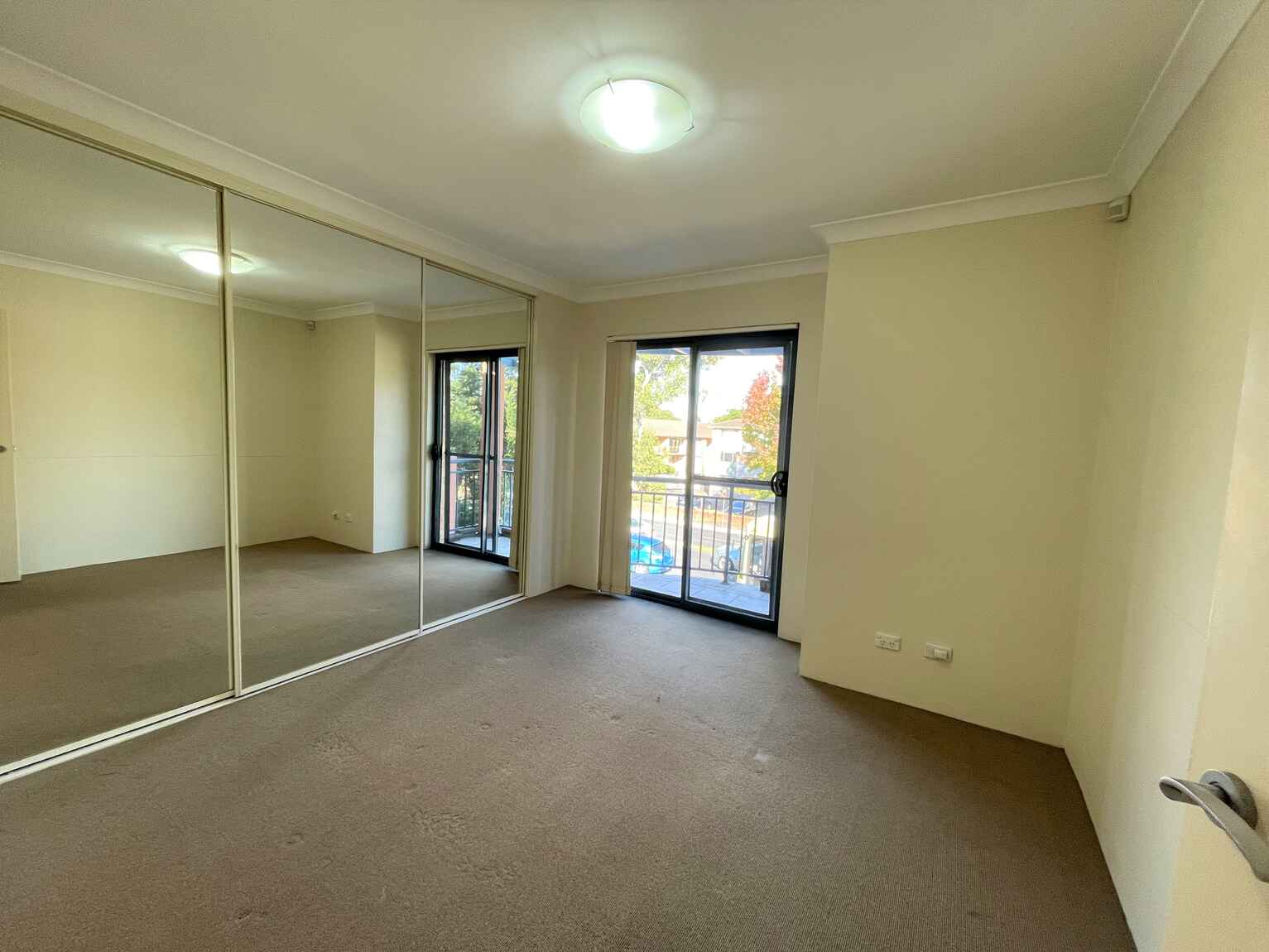 3/98 O'Connell Street North Parramatta